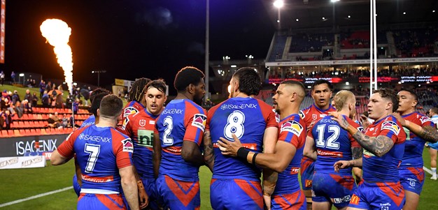 Lee scores five as Knights secure dominant home victory